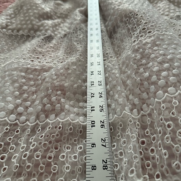 Gianna Bini Elegant Cream Lace Skirt - Picture 3 of 7